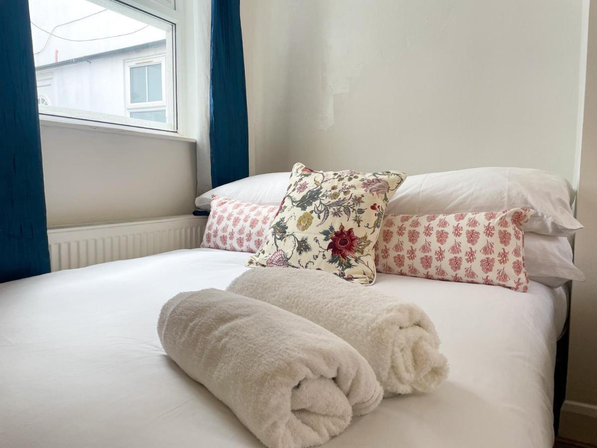 134 Kilburn Road Apartment London Eksteriør billede